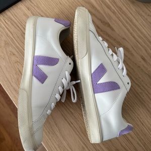 Purple Veja Esplar Sneakers